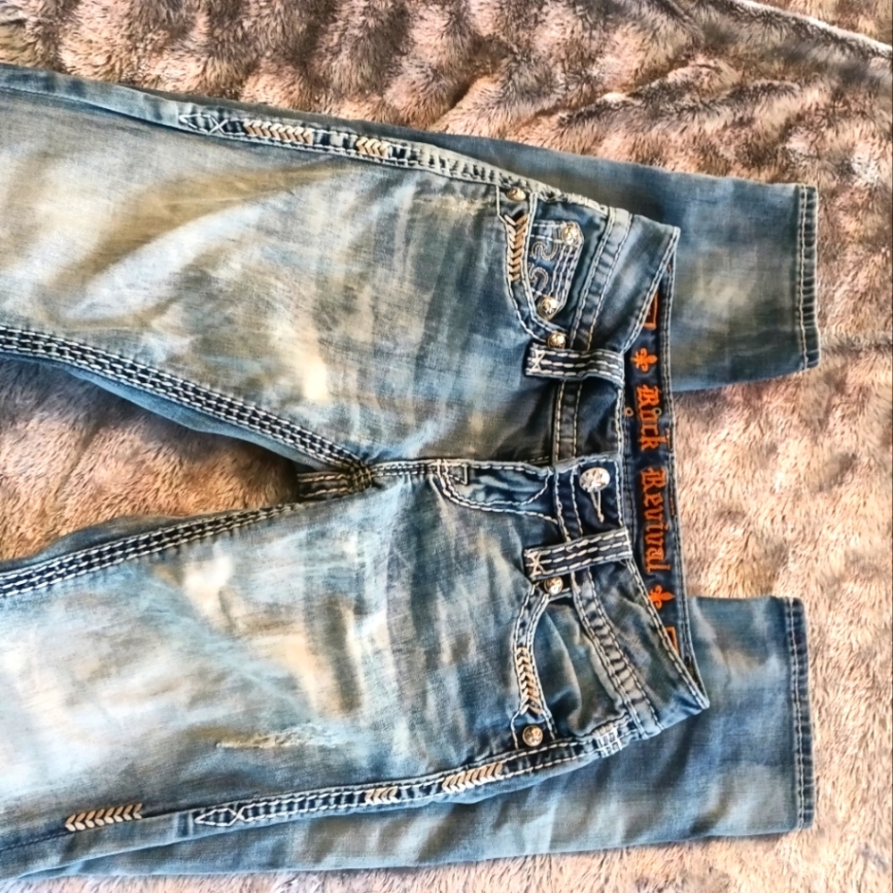 🌼 Rock Revival Jeans 🌼